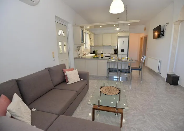 Nina\'S Apt In Ialysos Near The Beach